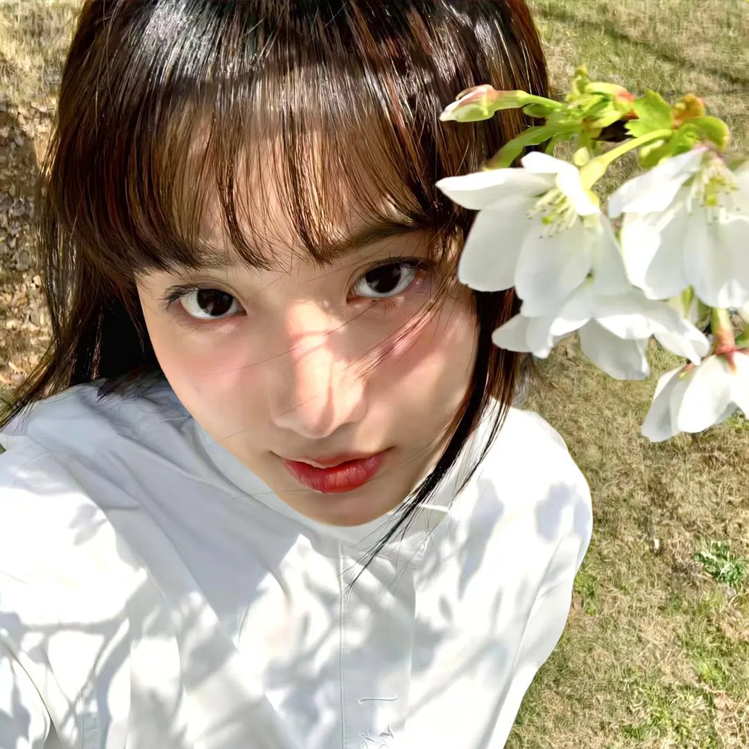 笨拙之极的前辈。